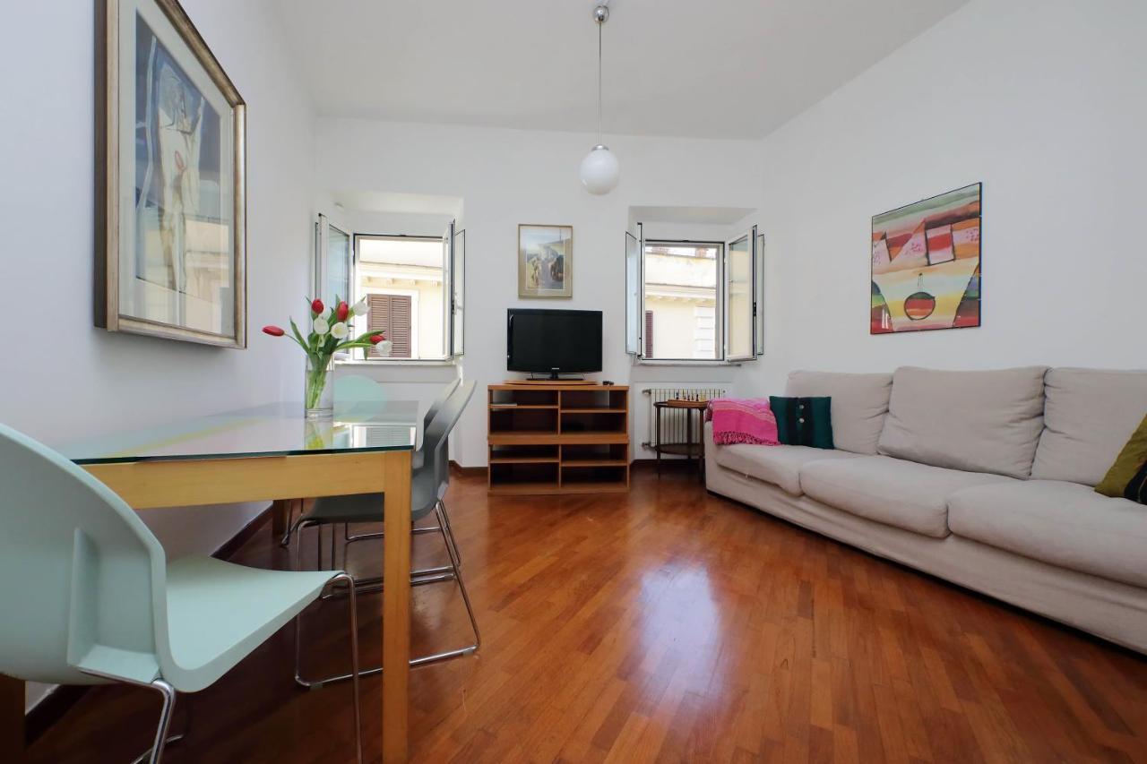 Navona Apartment, Large And Comfortable Рим Екстер'єр фото