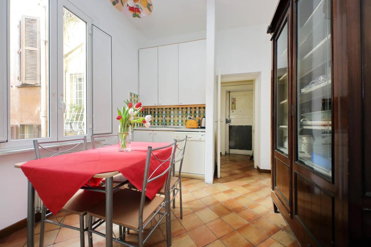 Navona Apartment, Large And Comfortable Рим Екстер'єр фото
