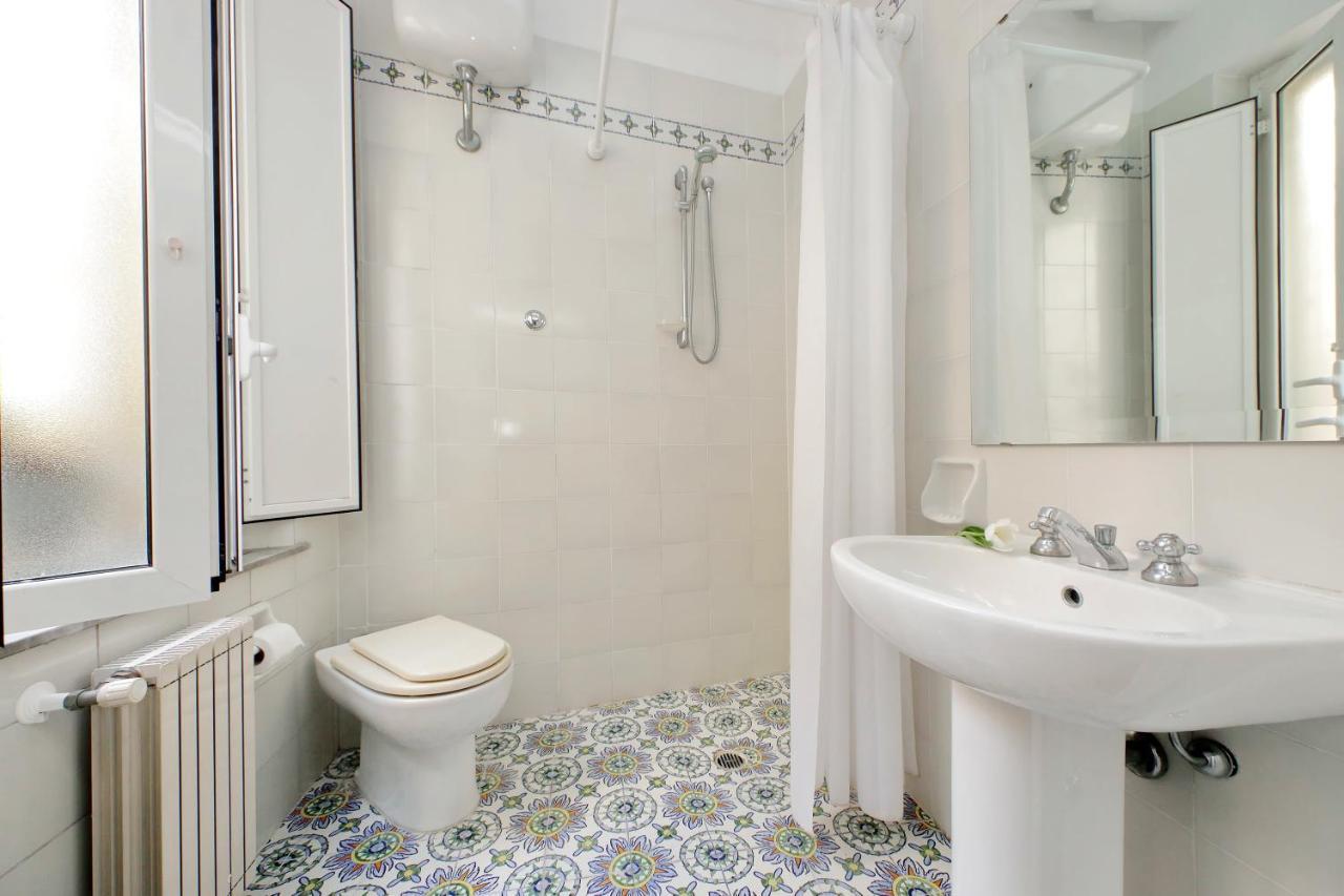 Navona Apartment, Large And Comfortable Рим Екстер'єр фото